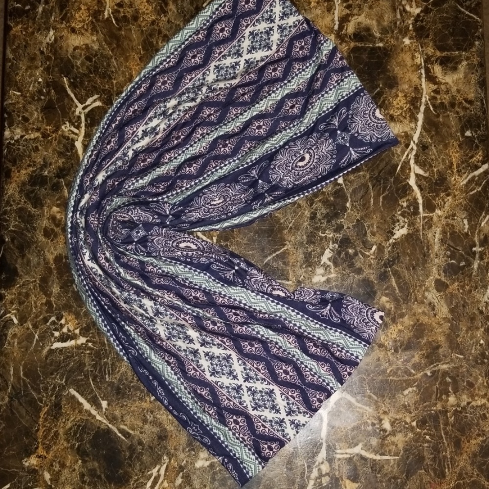 Infinity Scarf - Picture 3 of 3